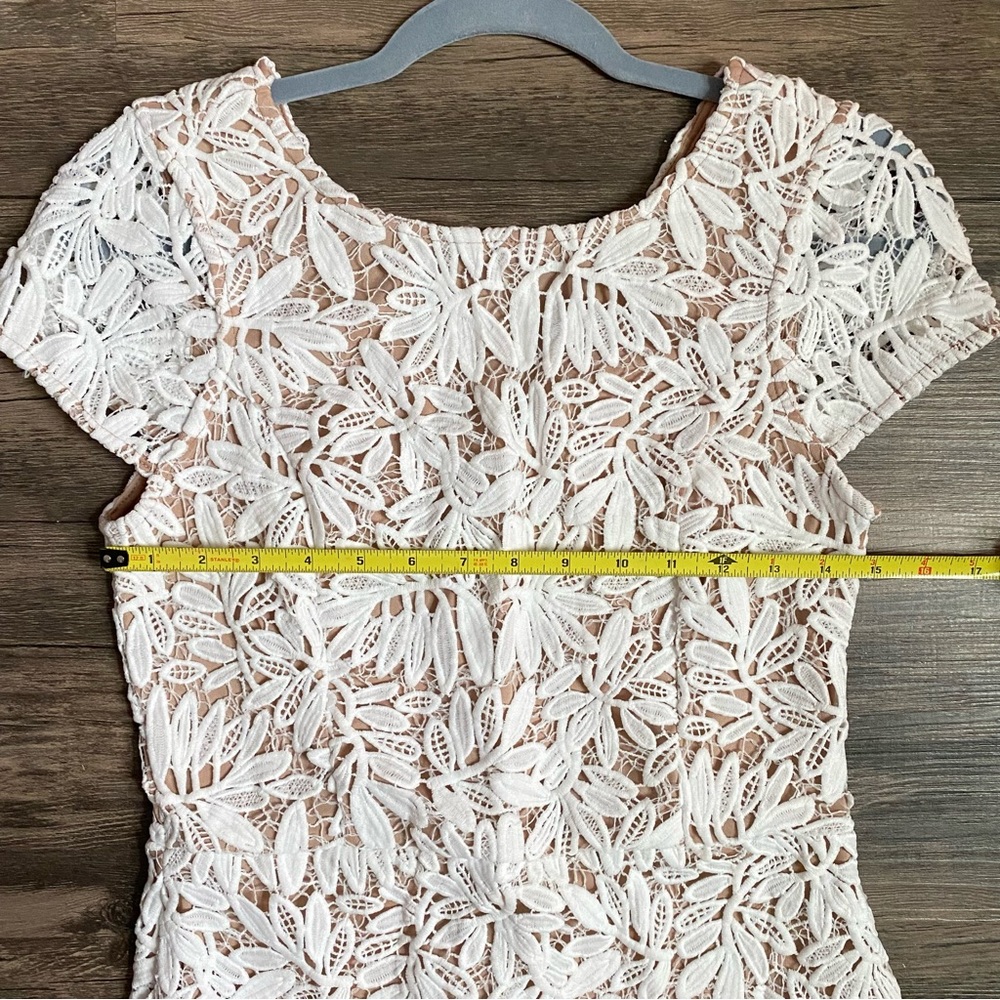 Lulus women’s white lace midi dress size S - Picture 11 of 12